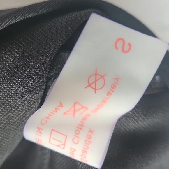 Black Scalloped Women's Swimsuit - Picture 7 of 7